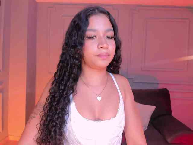 SophieHouston webcam