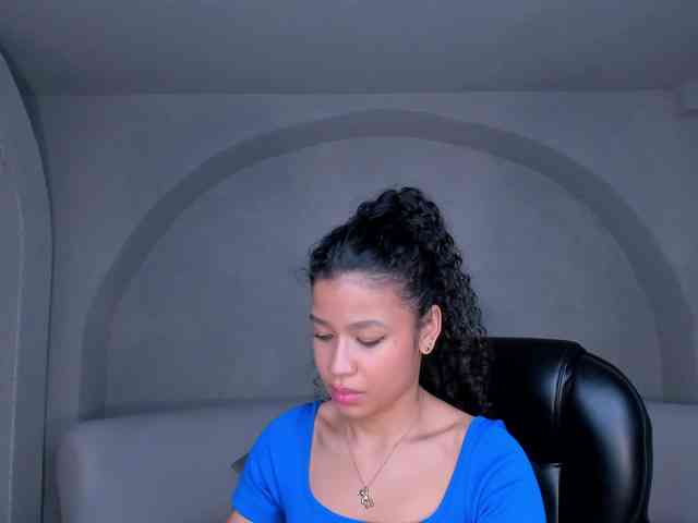 SophieHouston webcam