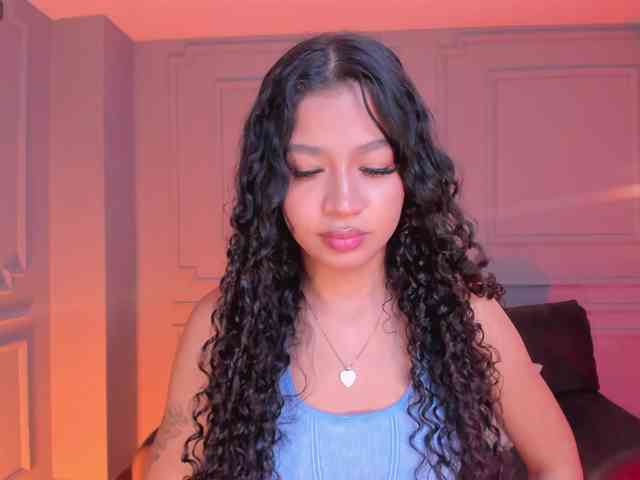 SophieHouston webcam