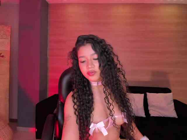 SophieHouston webcam