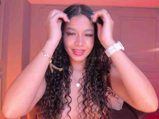 SophieHouston webcam