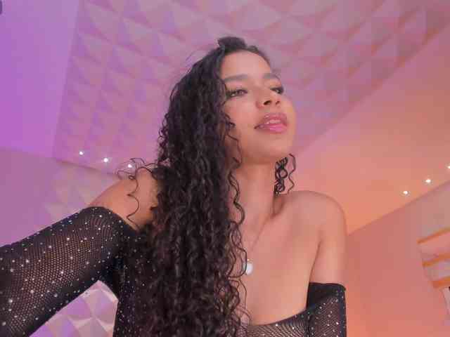 SophieHouston webcam