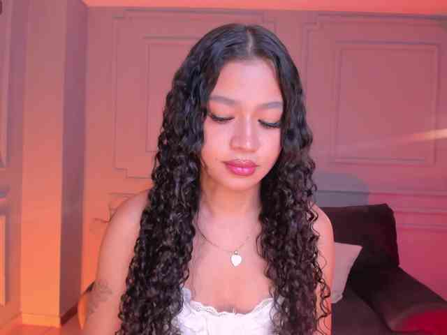 SophieHouston webcam