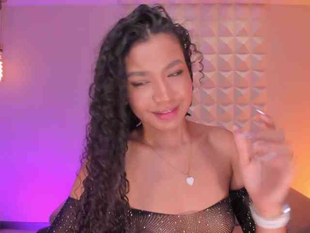 SophieHouston webcam