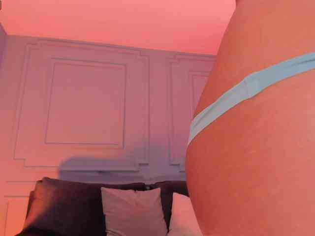 SophieHouston webcam