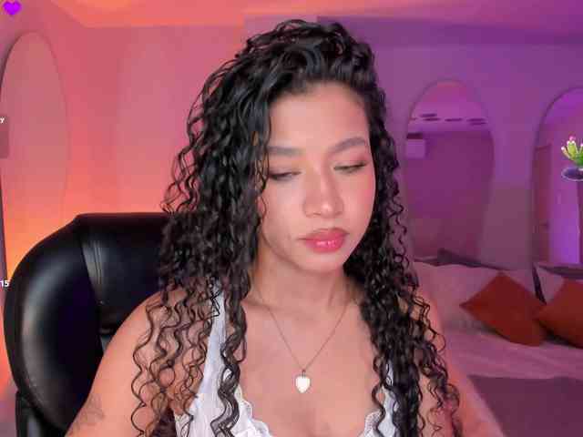 SophieHouston webcam