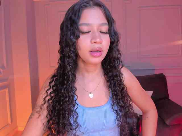 SophieHouston webcam