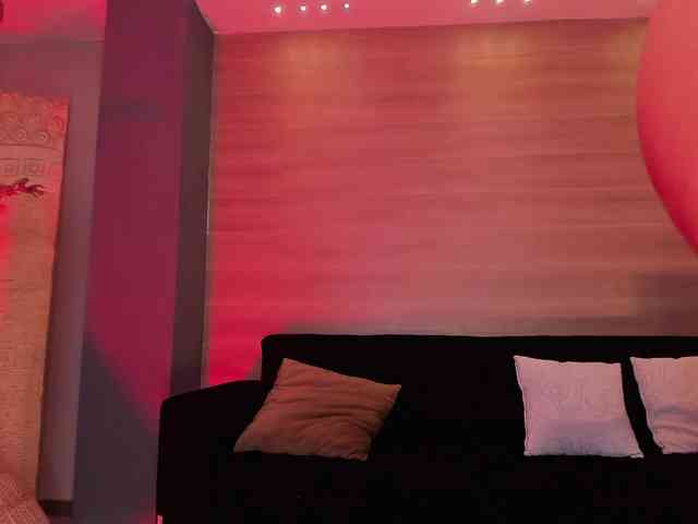 SophieHouston webcam