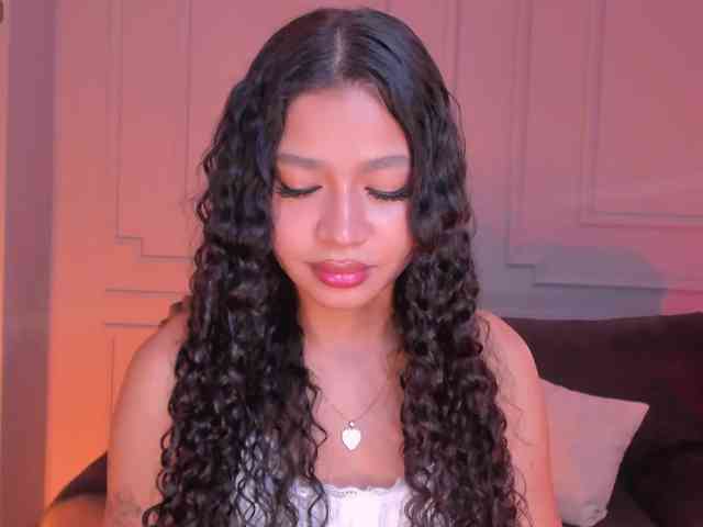 SophieHouston webcam