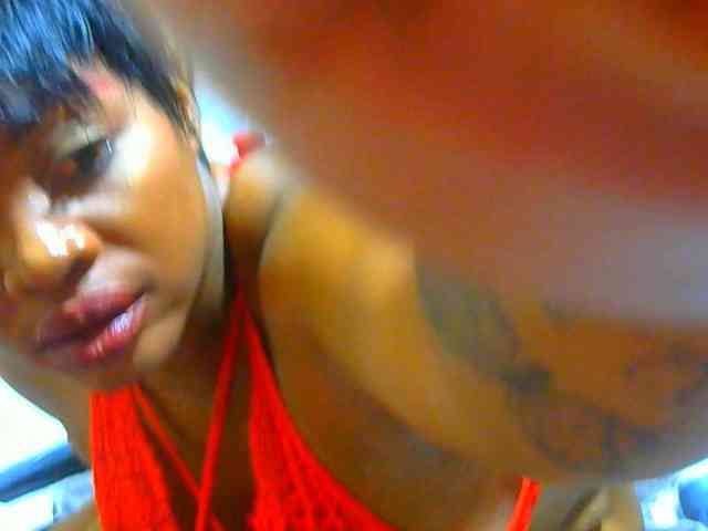 NughtySquirtAngel01 webcam