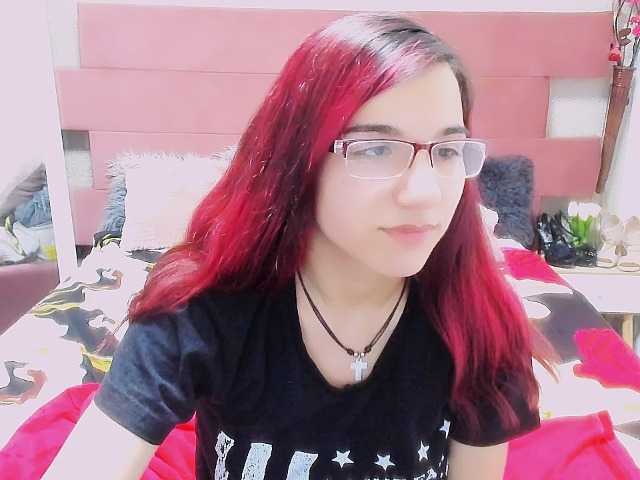 Sarahlunaxx webcam