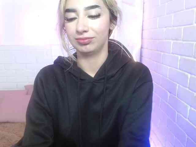 Malory-tay webcam