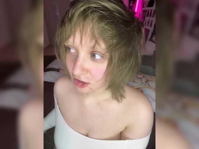 Entrez le videochat erotique avec le
modèle peDoVo4ka228 peDoVo4ka228