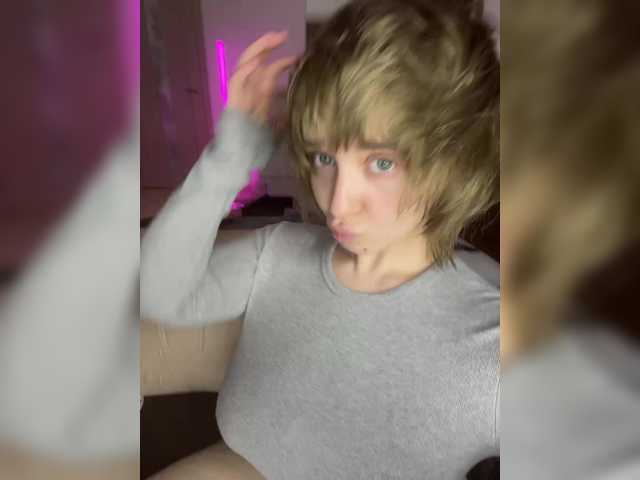 Accedi alla chat con il nickname peDoVo4ka228 peDoVo4ka228