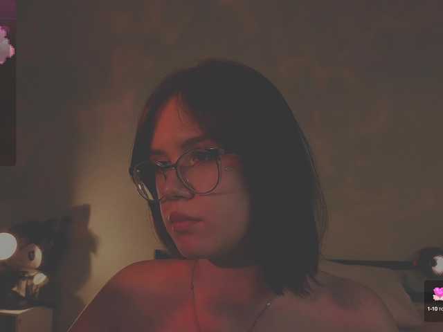 MiaLuw webcam