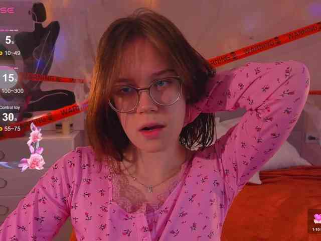 MiaLuw webcam