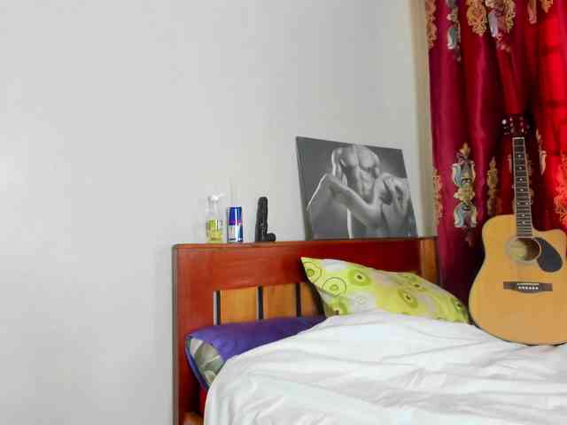 Aalisha-Jade webcam