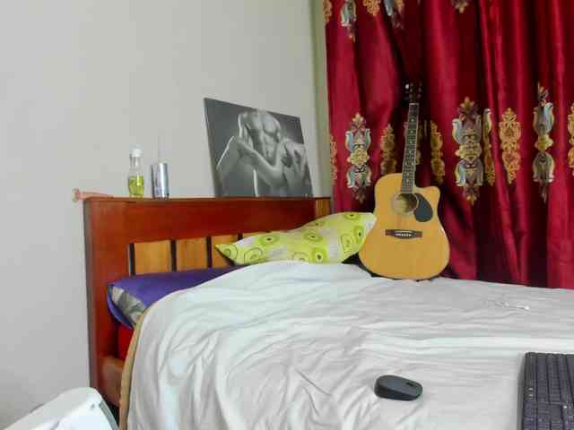 Aalisha-Jade webcam