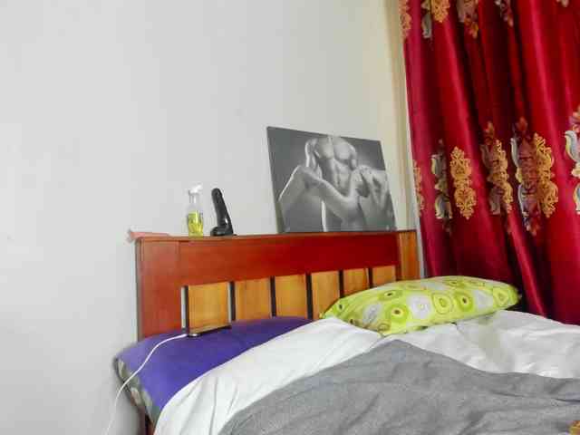 Aalisha-Jade webcam