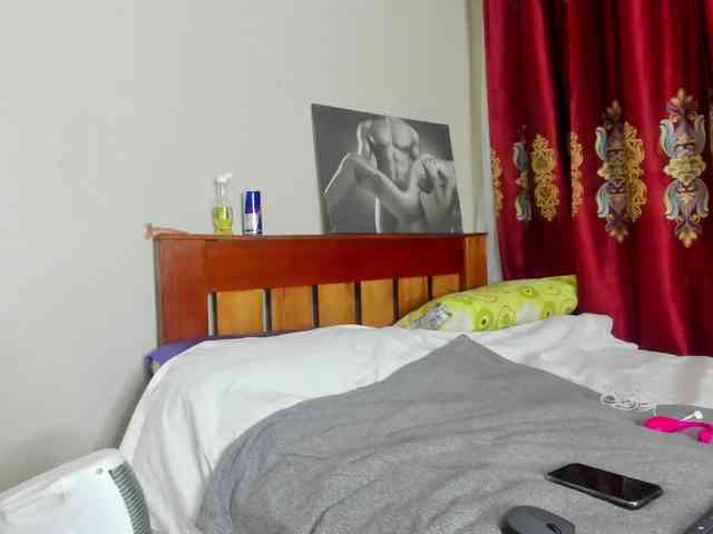 Aalisha-Jade webcam
