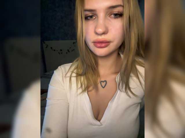 Entrez le videochat erotique avec le
modèle -Melani- -Melani-