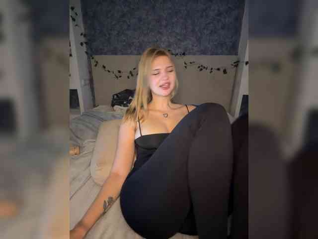 -Melani- webcam