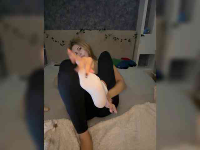 -Melani- webcam