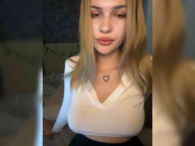 -Melani- webcam
