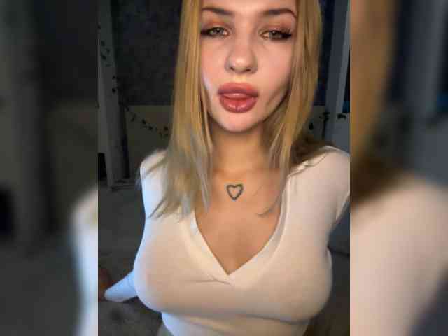-Melani- webcam