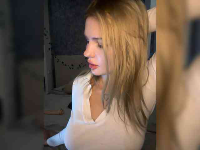 -Melani- webcam