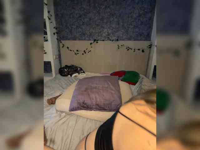 -Melani- webcam