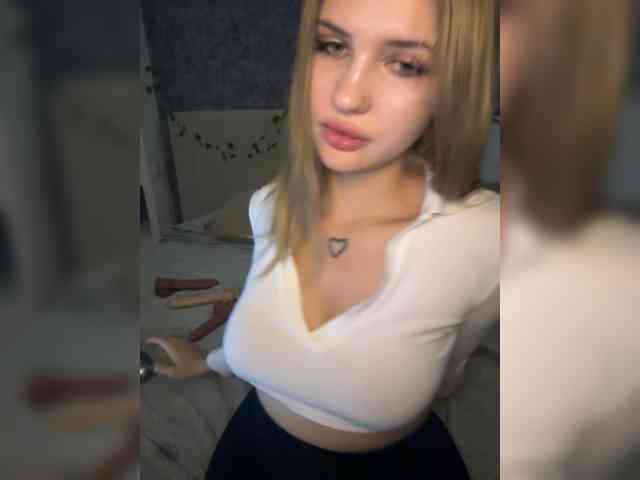 -Melani- webcam