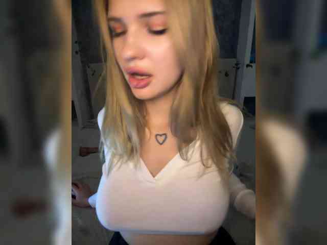 -Melani- webcam