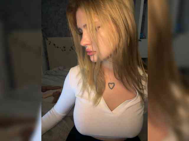 -Melani- webcam