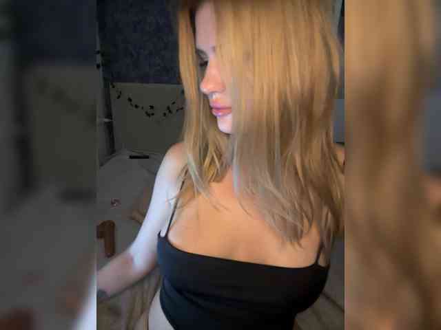-Melani- webcam