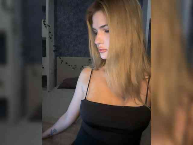 -Melani- webcam
