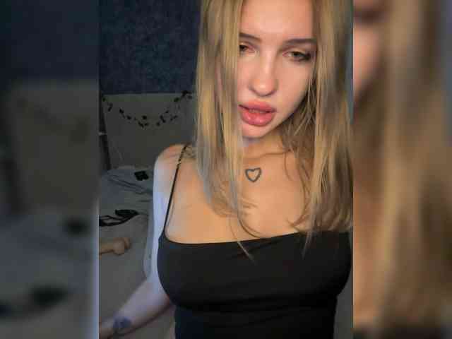 -Melani- webcam
