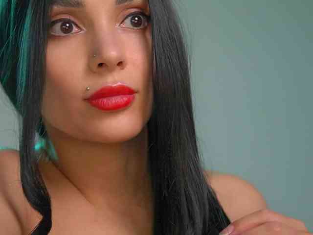 MilaMayy webcam