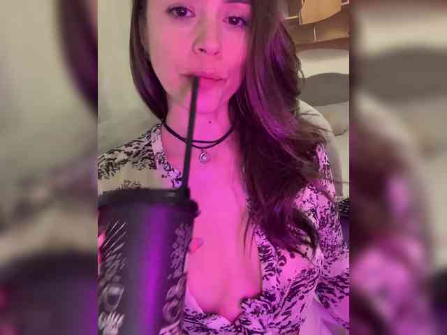 Amy-Lee webcam