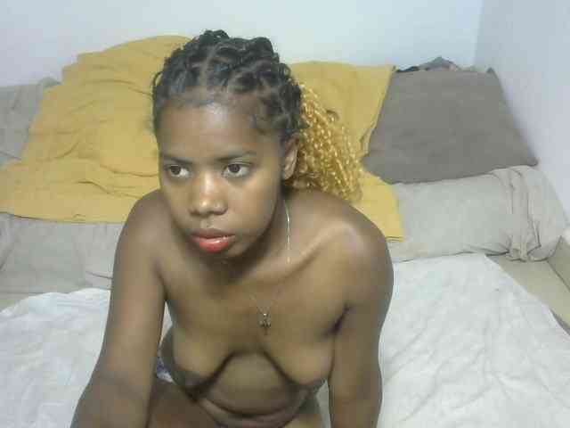 Twinsexgirl webcam