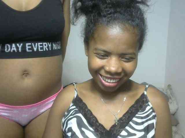 Twinsexgirl webcam