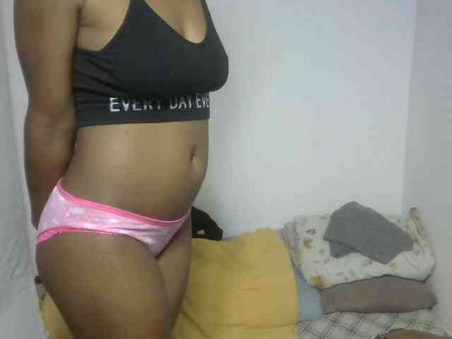 Twinsexgirl webcam
