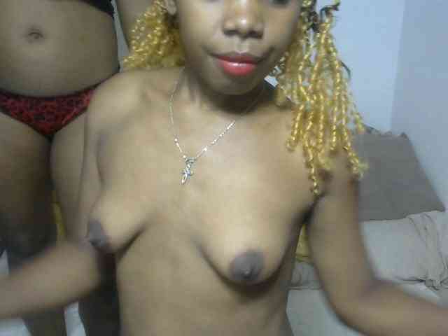Twinsexgirl webcam