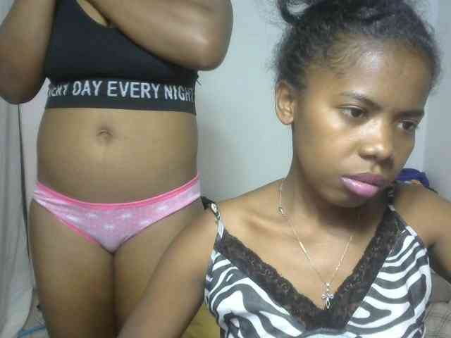 Twinsexgirl webcam