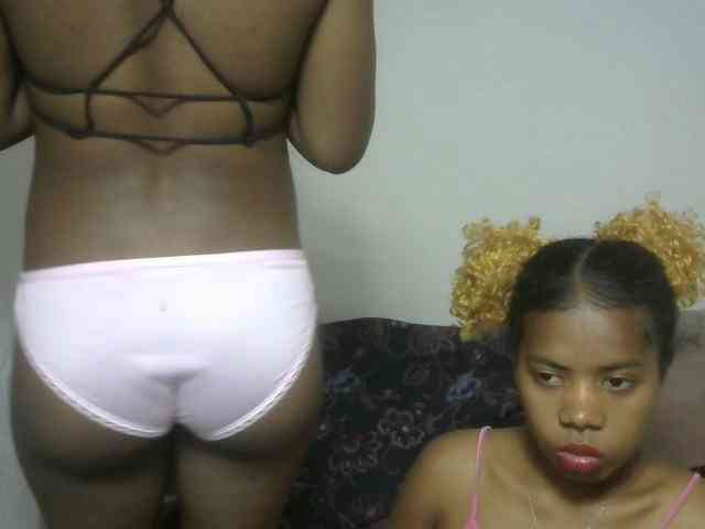 Twinsexgirl webcam