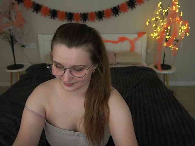 MagikPeachh webcam