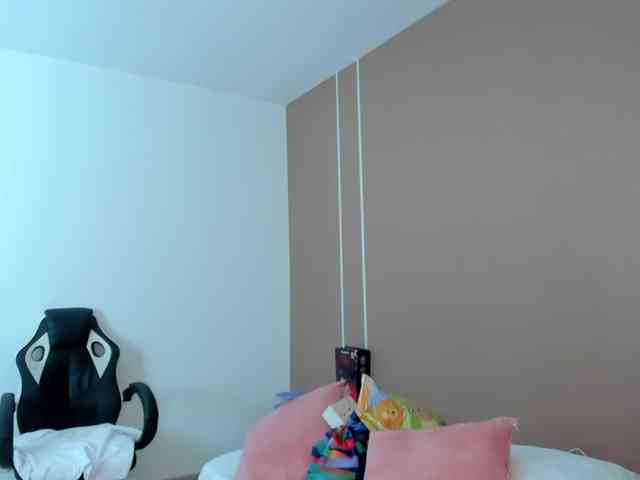 sophia-martinezz webcam