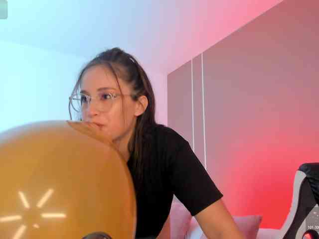 sophia-martinezz webcam