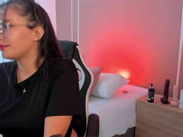 sophia-martinezz webcam