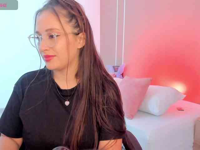 sophia-martinezz webcam